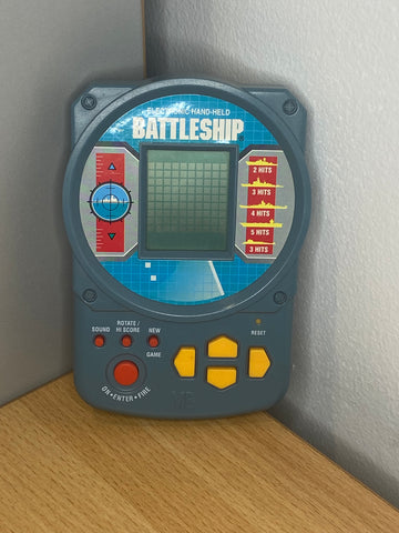 MB Games Battleship 1995 Electronic Hand-Held Retro Vintage Game